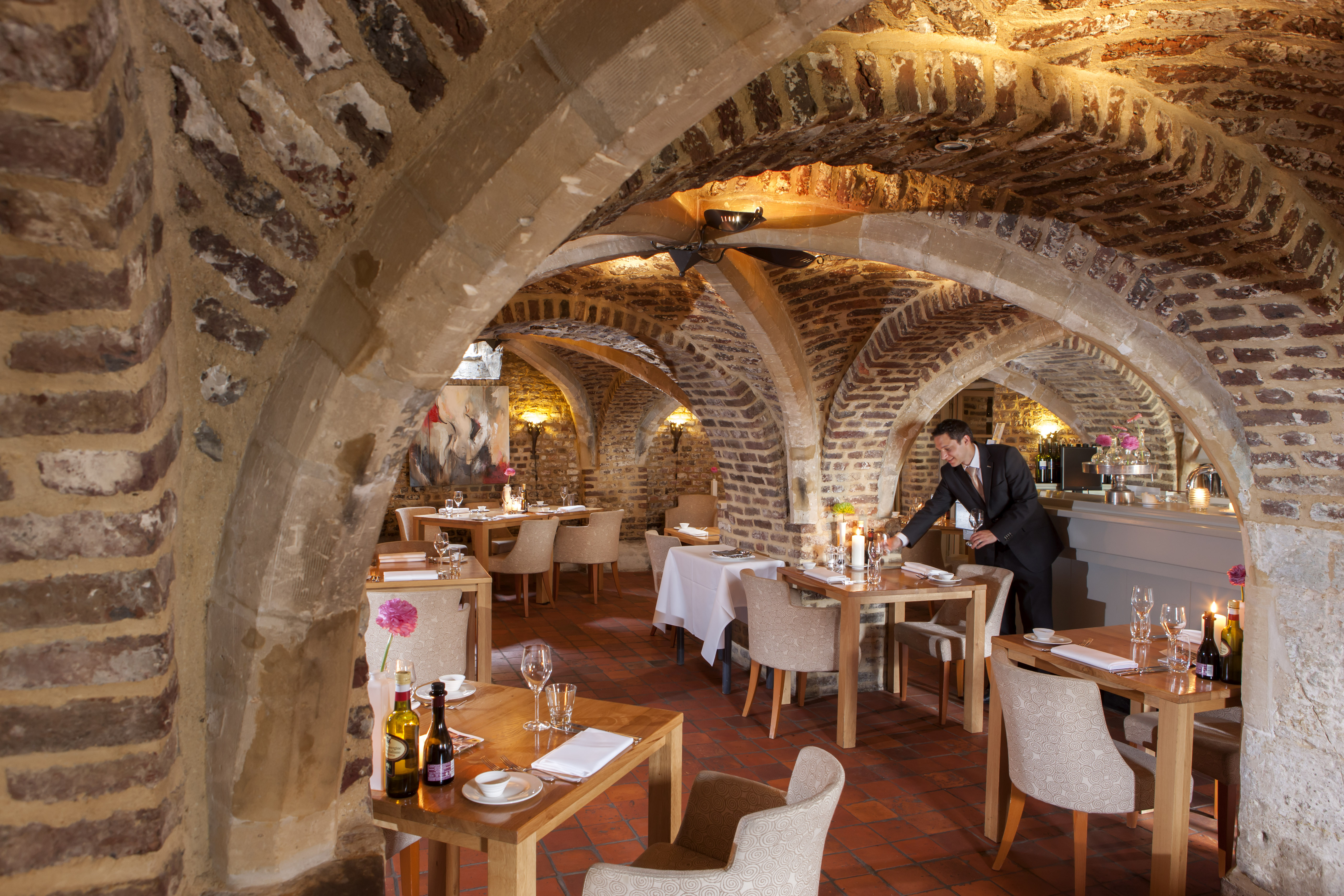 Luigi’s Restaurant & Bar